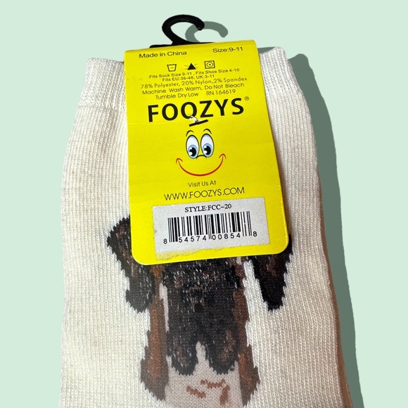 NWT Foozy’s Canine Collection Great Dane Cream Socks Size 9-11 - Picture 5 of 6
